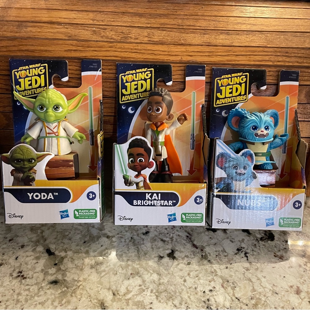 2023 Star Wars Young Jedi Adventures - Set of 3 Figures -‎ Kai, Nubs &Yoda NEW